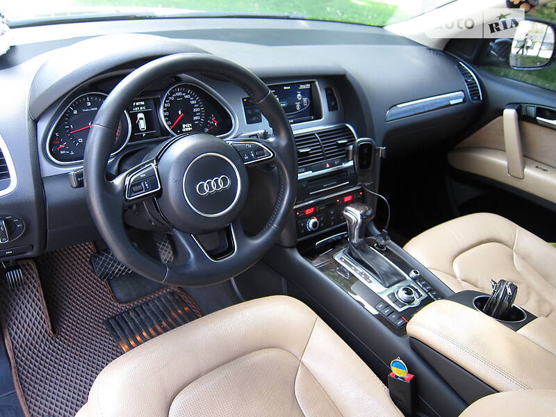 Позашляховик / Кросовер Audi Q7 2014 в Дніпрі