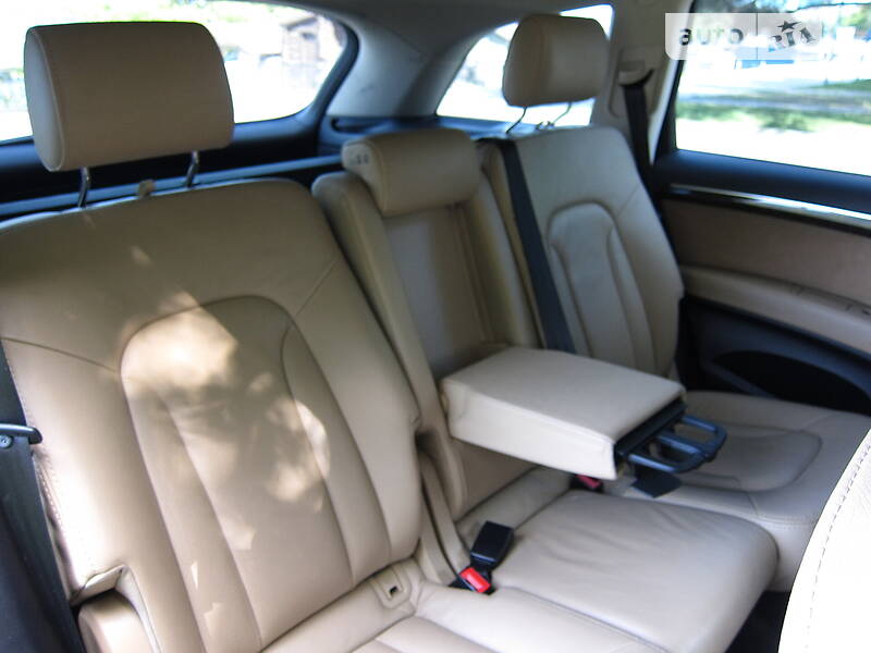 Позашляховик / Кросовер Audi Q7 2014 в Дніпрі