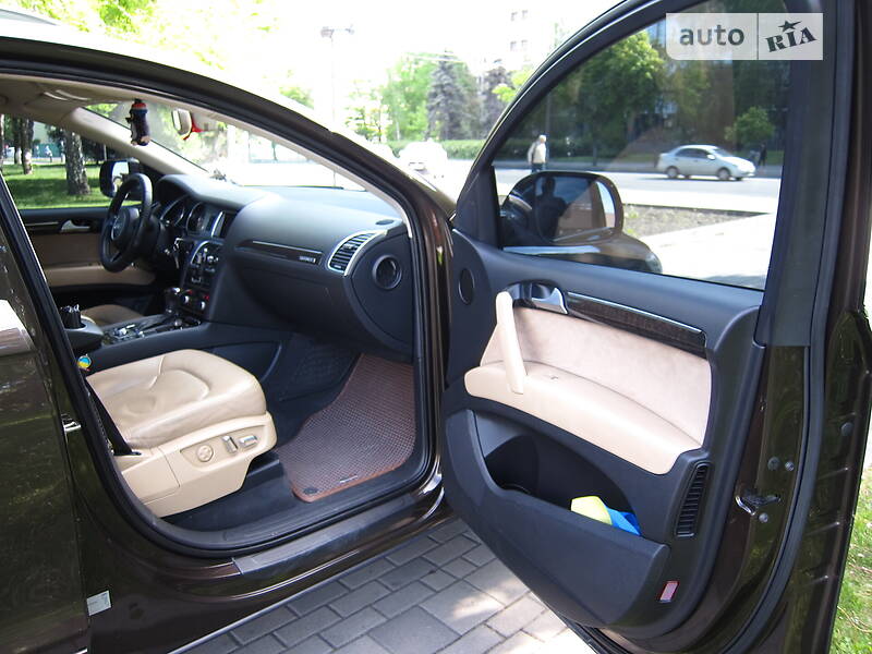 Позашляховик / Кросовер Audi Q7 2014 в Дніпрі