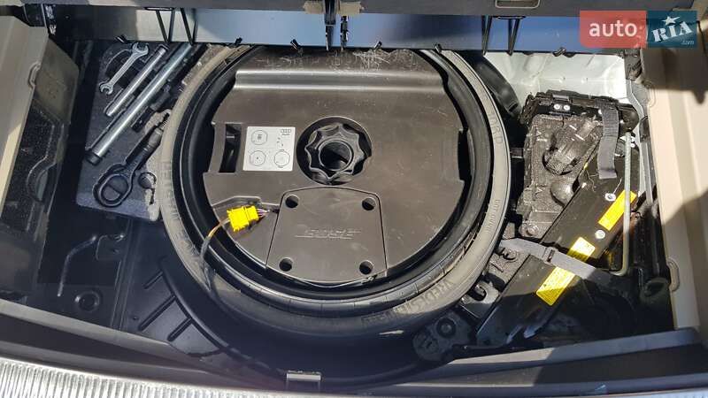 Внедорожник / Кроссовер Audi Q7 2013 в Городке