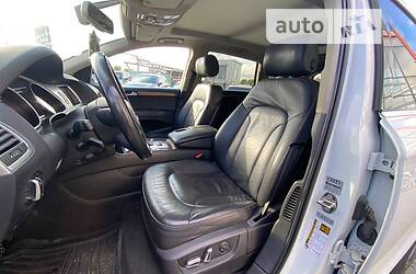 Внедорожник / Кроссовер Audi Q7 2013 в 