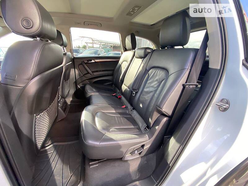 Позашляховик / Кросовер Audi Q7 2013 в Львові