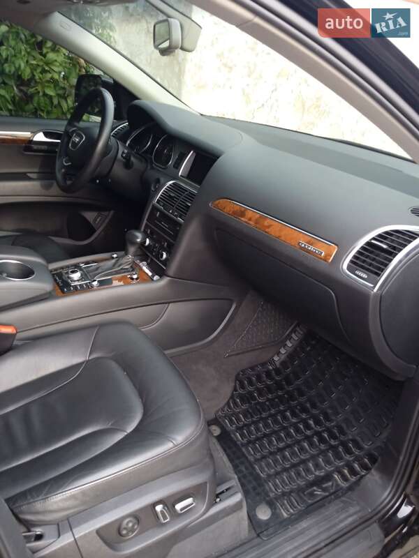 Внедорожник / Кроссовер Audi Q7 2014 в Никополе