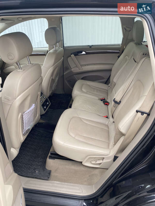 Позашляховик / Кросовер Audi Q7 2011 в Вінниці