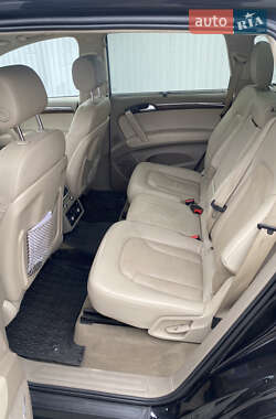 Внедорожник / Кроссовер Audi Q7 2011 в 