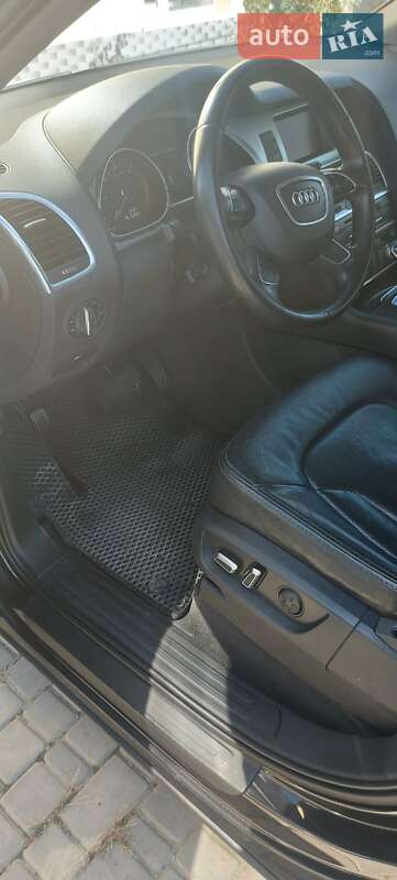 Внедорожник / Кроссовер Audi Q7 2013 в Каменец-Подольском