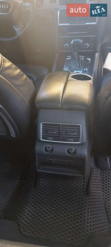 Внедорожник / Кроссовер Audi Q7 2013 в Каменец-Подольском