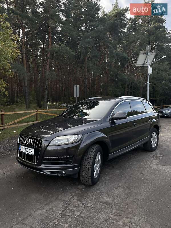 Внедорожник / Кроссовер Audi Q7 2013 в Кременчуге