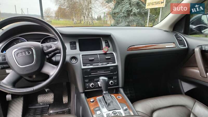 Позашляховик / Кросовер Audi Q7 2010 в Баришівка