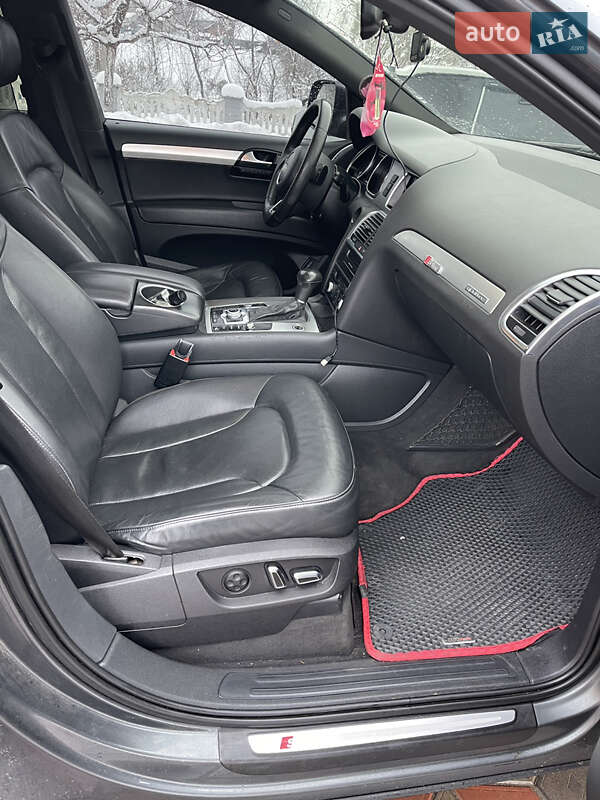 Позашляховик / Кросовер Audi Q7 2013 в Тернополі