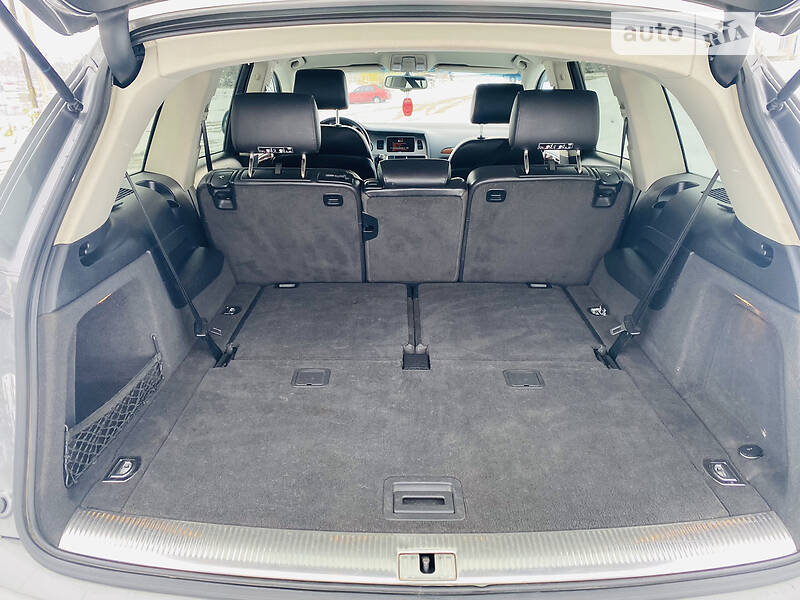 Позашляховик / Кросовер Audi Q7 2010 в Городку