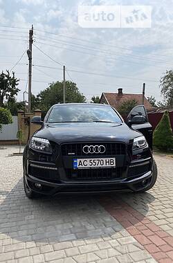 Внедорожник / Кроссовер Audi Q7 2011 в 