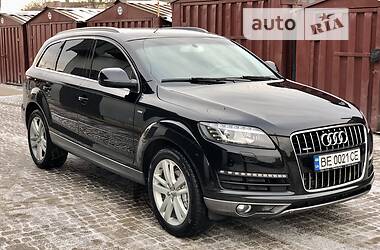 Внедорожник / Кроссовер Audi Q7 2012 в 