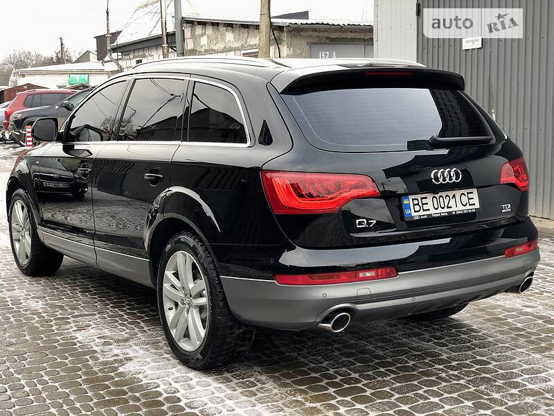 Позашляховик / Кросовер Audi Q7 2012 в Рівному