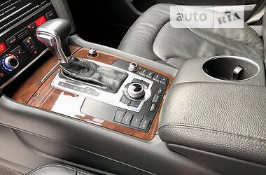 Внедорожник / Кроссовер Audi Q7 2012 в 