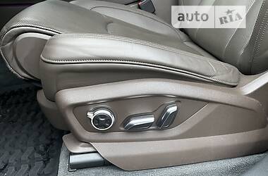 Внедорожник / Кроссовер Audi Q7 2017 в 