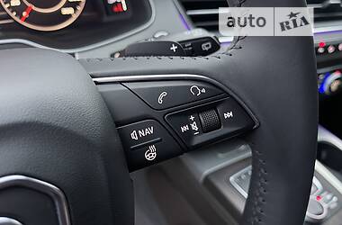 Внедорожник / Кроссовер Audi Q7 2017 в 
