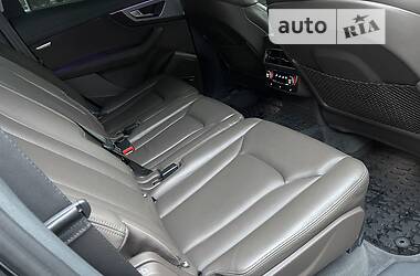 Внедорожник / Кроссовер Audi Q7 2017 в 