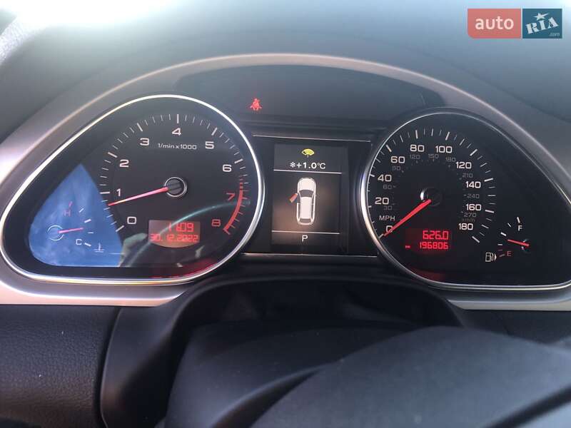 Позашляховик / Кросовер Audi Q7 2011 в Львові