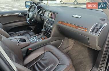 Внедорожник / Кроссовер Audi Q7 2012 в 