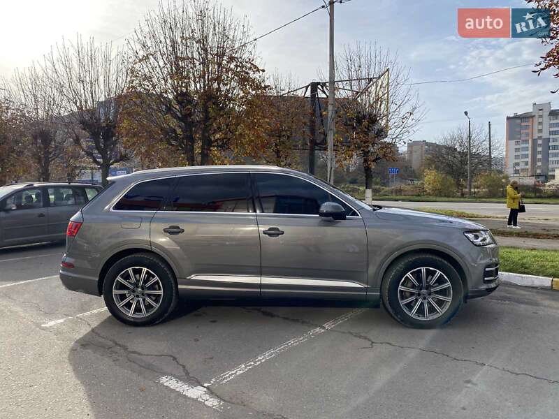 Внедорожник / Кроссовер Audi Q7 2016 в Ивано-Франковске