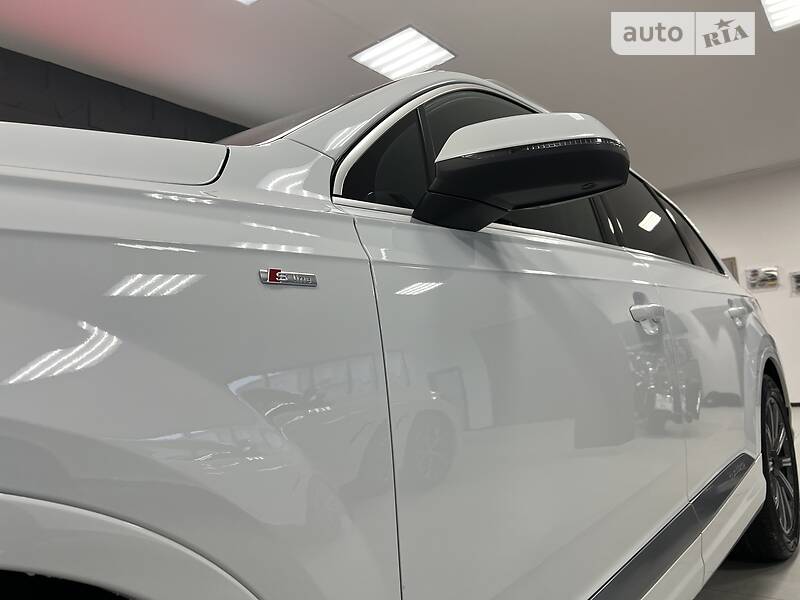 Внедорожник / Кроссовер Audi Q7 2015 в Тернополе