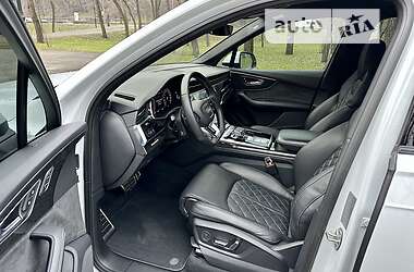 Внедорожник / Кроссовер Audi Q7 2020 в Киеве