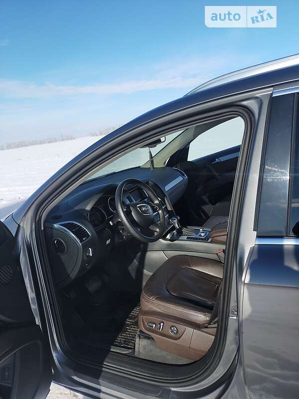 Внедорожник / Кроссовер Audi Q7 2012 в Полтаве