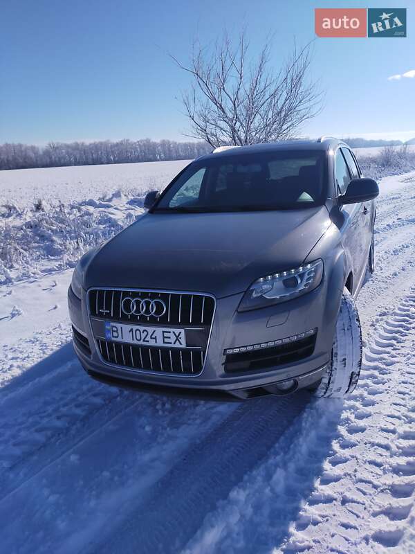 Внедорожник / Кроссовер Audi Q7 2012 в Полтаве