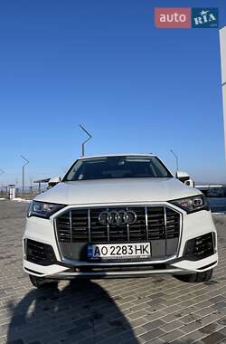 Внедорожник / Кроссовер Audi Q7 2020 в Хусте