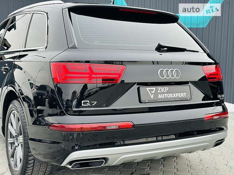 Позашляховик / Кросовер Audi Q7 2019 в Мукачевому