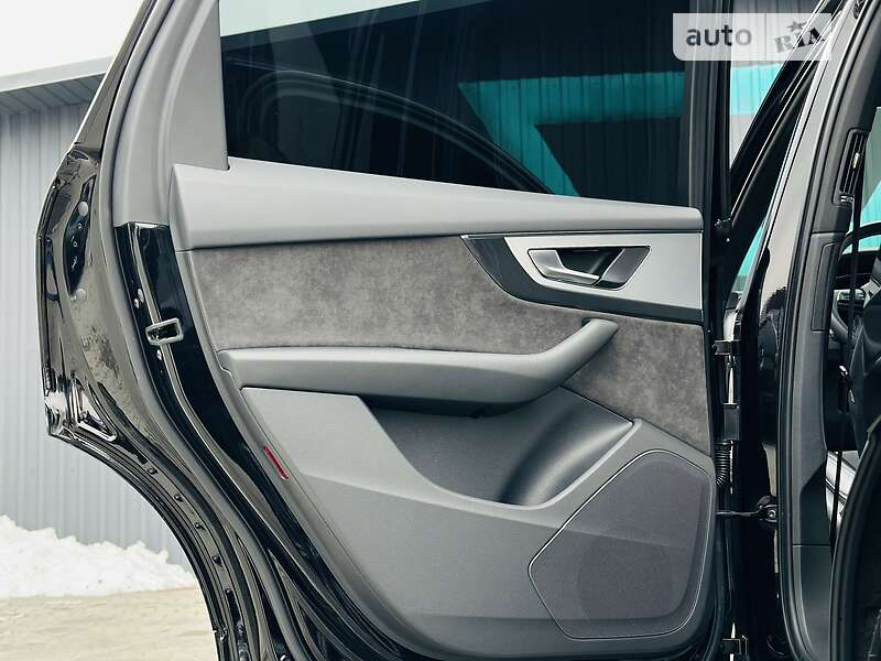 Позашляховик / Кросовер Audi Q7 2019 в Мукачевому