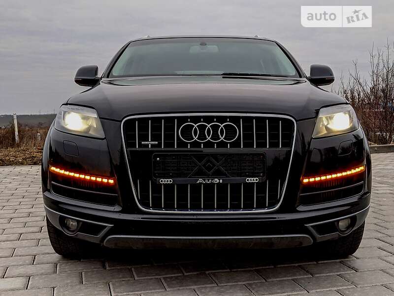 Внедорожник / Кроссовер Audi Q7 2014 в Ровно
