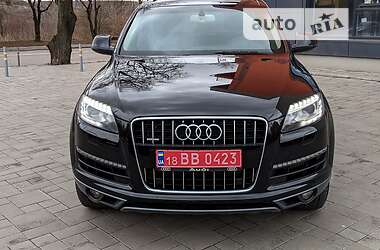 Внедорожник / Кроссовер Audi Q7 2014 в 