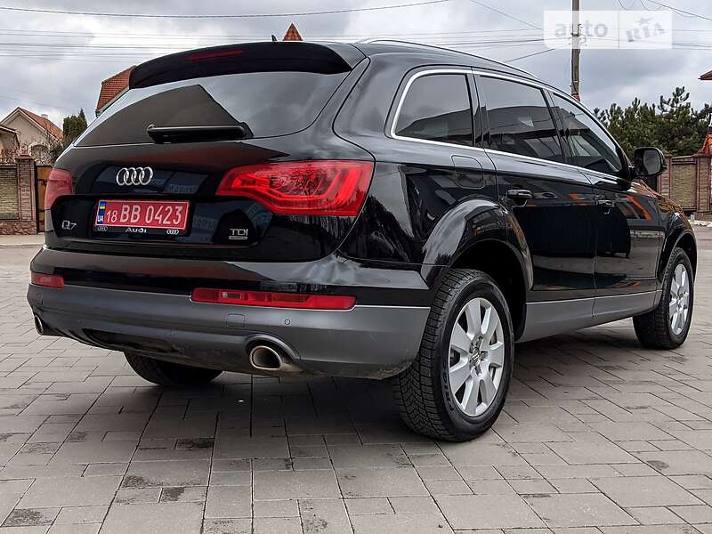 Внедорожник / Кроссовер Audi Q7 2014 в Ровно