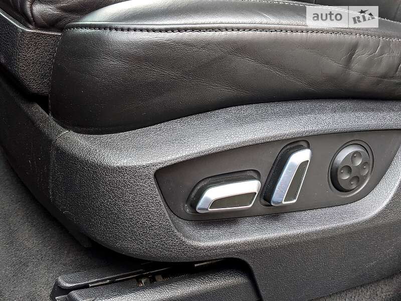 Внедорожник / Кроссовер Audi Q7 2014 в Ровно