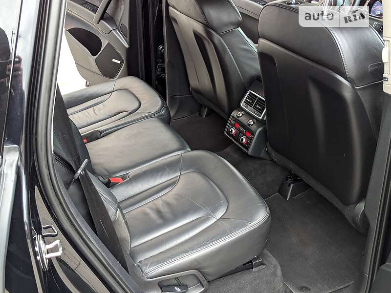 Внедорожник / Кроссовер Audi Q7 2014 в Ровно