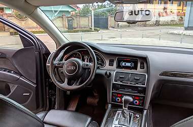 Внедорожник / Кроссовер Audi Q7 2014 в 
