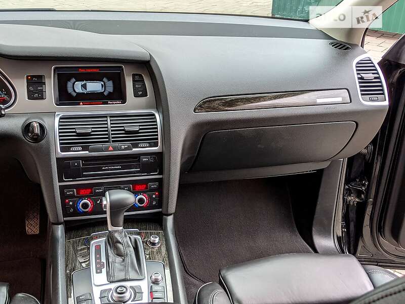Внедорожник / Кроссовер Audi Q7 2014 в Ровно