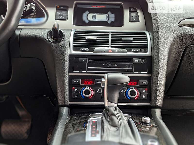 Внедорожник / Кроссовер Audi Q7 2014 в Ровно