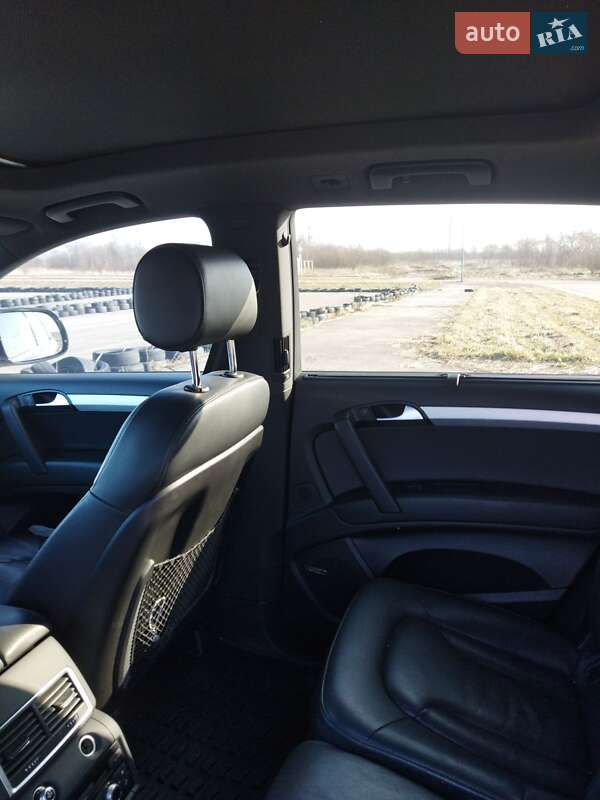 Позашляховик / Кросовер Audi Q7 2011 в Львові