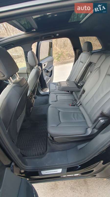 Позашляховик / Кросовер Audi Q7 2020 в Полтаві