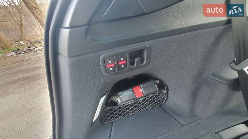 Позашляховик / Кросовер Audi Q7 2020 в Полтаві
