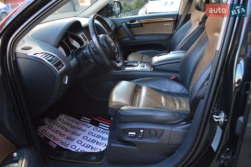 Позашляховик / Кросовер Audi Q7 2013 в Львові