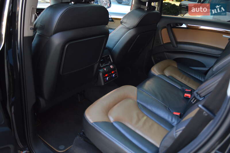Позашляховик / Кросовер Audi Q7 2013 в Львові