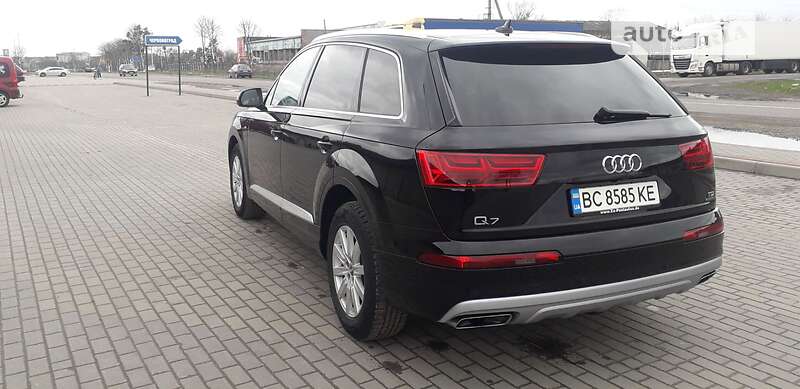 Внедорожник / Кроссовер Audi Q7 2016 в Радехове