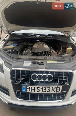 Внедорожник / Кроссовер Audi Q7 2013 в 