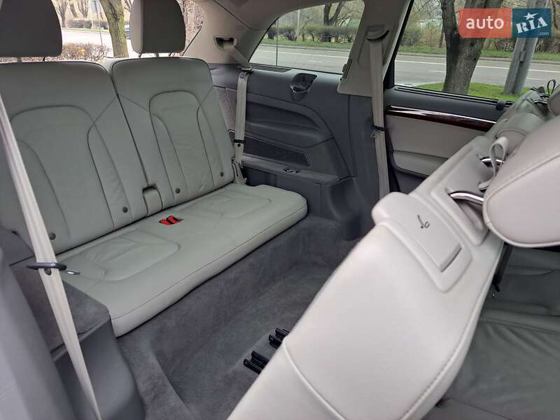 Позашляховик / Кросовер Audi Q7 2015 в Львові фото 19 Позашляховик / Кросовер Audi Q7 2015 в Львові