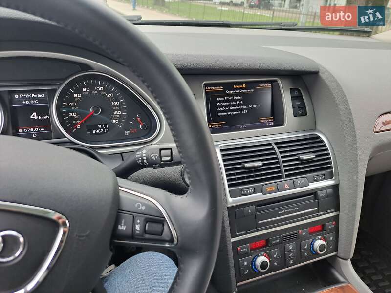 Позашляховик / Кросовер Audi Q7 2015 в Львові