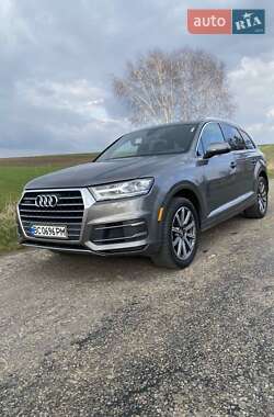 Позашляховик / Кросовер Audi Q7 2017 в 